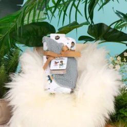 Little Muffincakes Plush Blanket - Ashton -Love To Dream Baby Shop GUEST 1dbe901a 8172 47e2 bbdd e453d79361b9