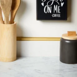 Stockroom Plus 16.5 Feet Flexible Quarter-Round Trim For Wall Edges, Self-Adhesive Peel And Stick PVC Molding, 198.0x0.8x0.5in, Gold