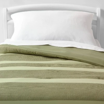Toddler Waffle Striped Kids' Comforter - Pillowfort™ 6 Toddler Waffle Striped Kids' Comforter - Pillowfort™ - Image 4