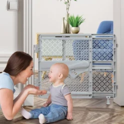 Summer Infant Indoor/Outdoor Gate