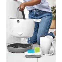 Skip Hop Ocean Works Moby Bath Toy Bundle