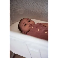 BabyBjorn Baby Cradle - Ivory -Love To Dream Baby Shop GUEST aeb616aa dba6 4176 8dd9 1c20d1e5a5ef