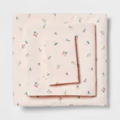 In The Garden Kids' Bedding Set With Sheets - Pillowfort™ -Love To Dream Baby Shop GUEST df4a80be c6d3 4f45 9143 2919fe73e663